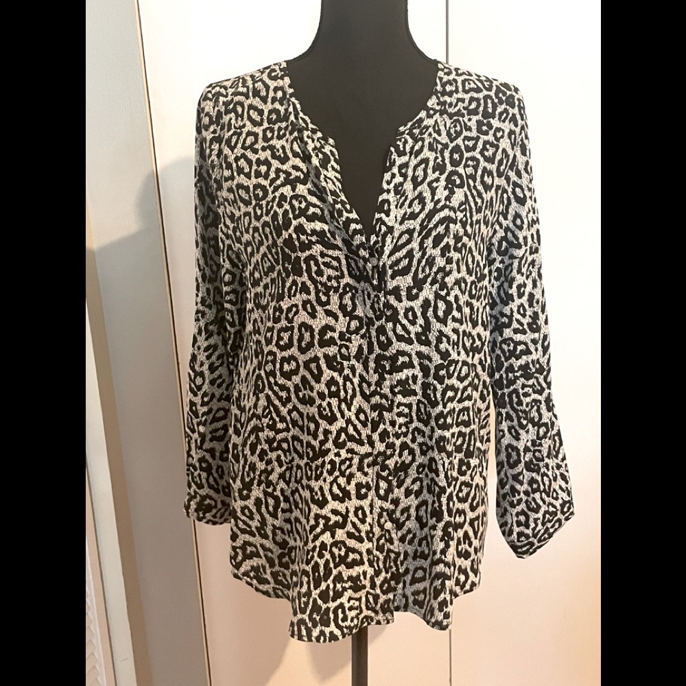 Josie silk leopard print blouse size small